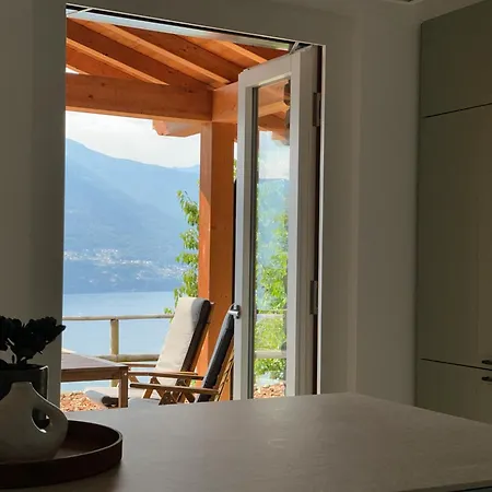 Elegant Vladi With Panoramic Views Bellano